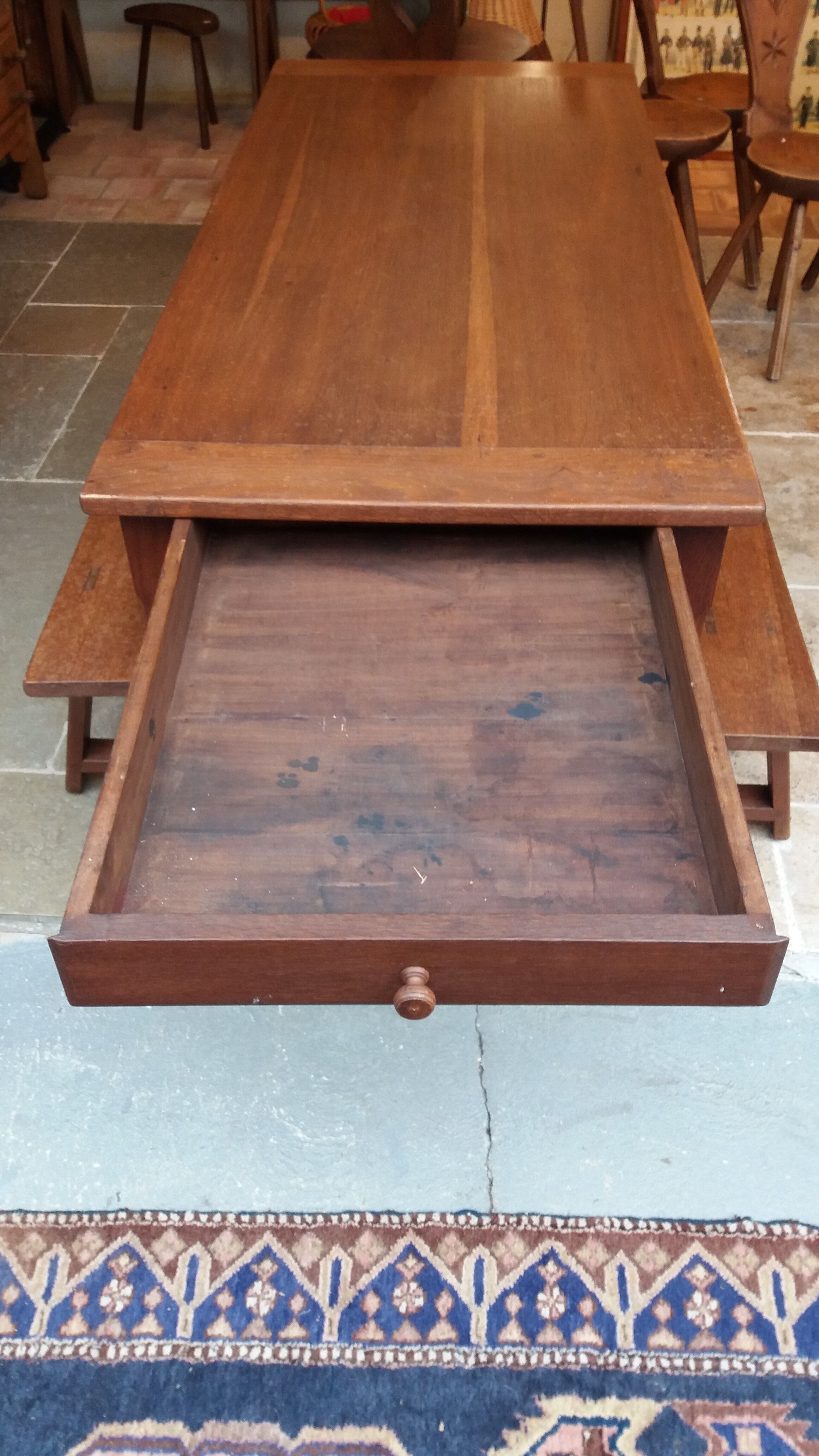 Farmhouse table and its 2 benches