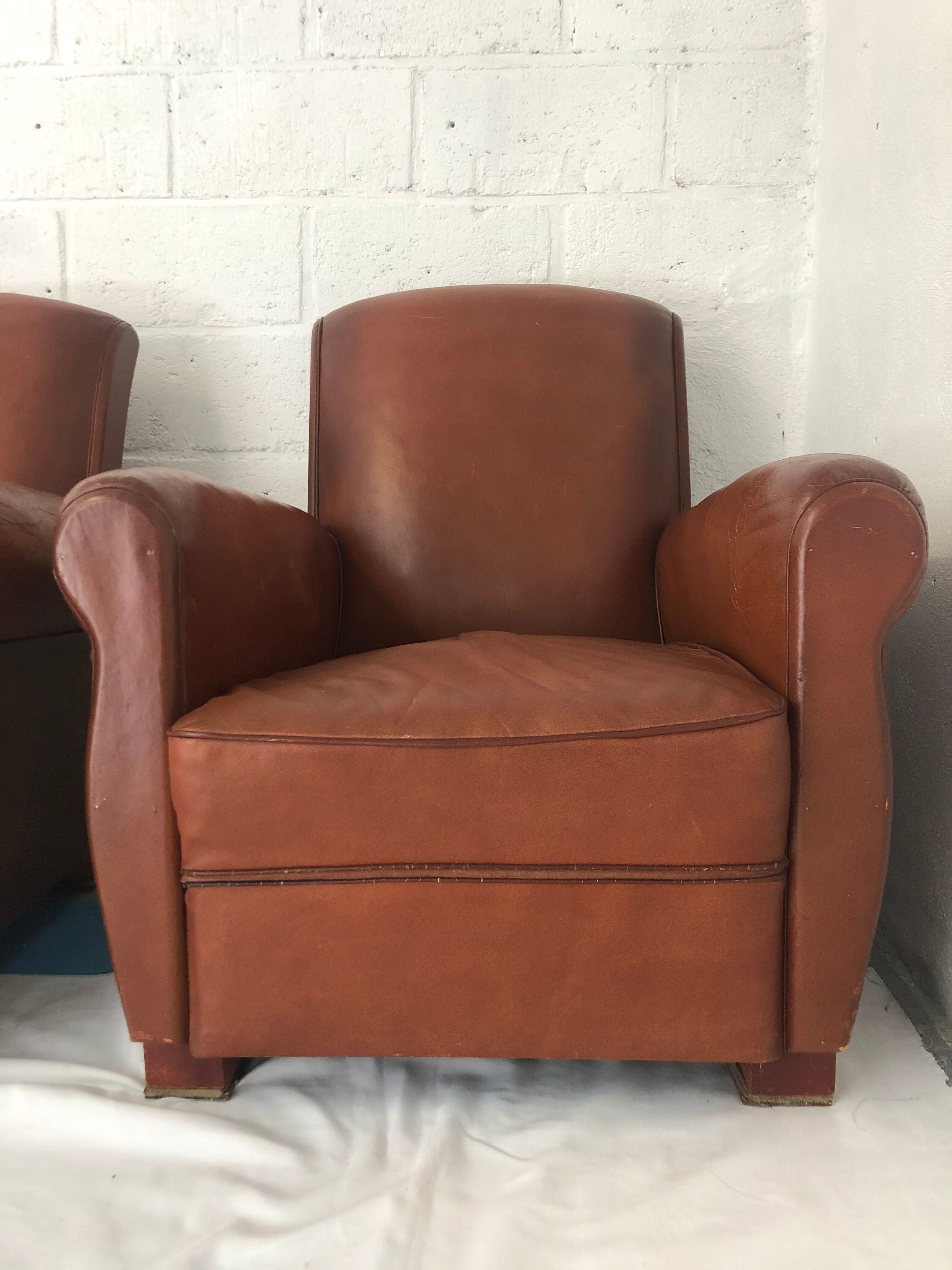 Lot of 2 club chairs "Le Parisien"