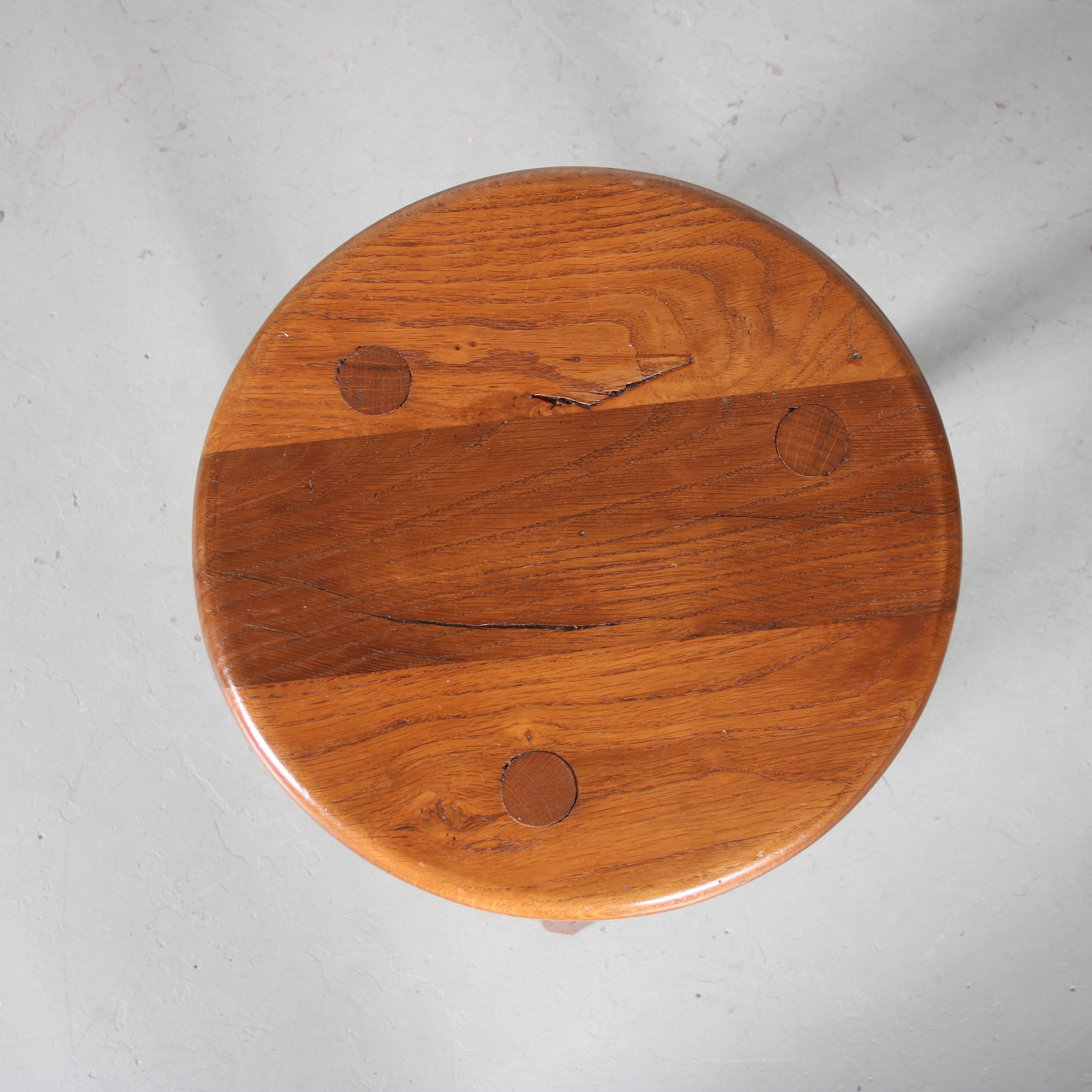 Tabouret de trépied brutaliste des années 1970 des Pays-Bas