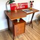 Bureau et chaise en bois
