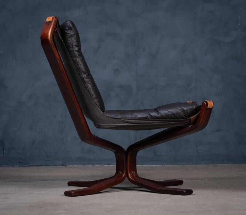 Model Mid-Century Danish Superstar Easy Chair, 1960s