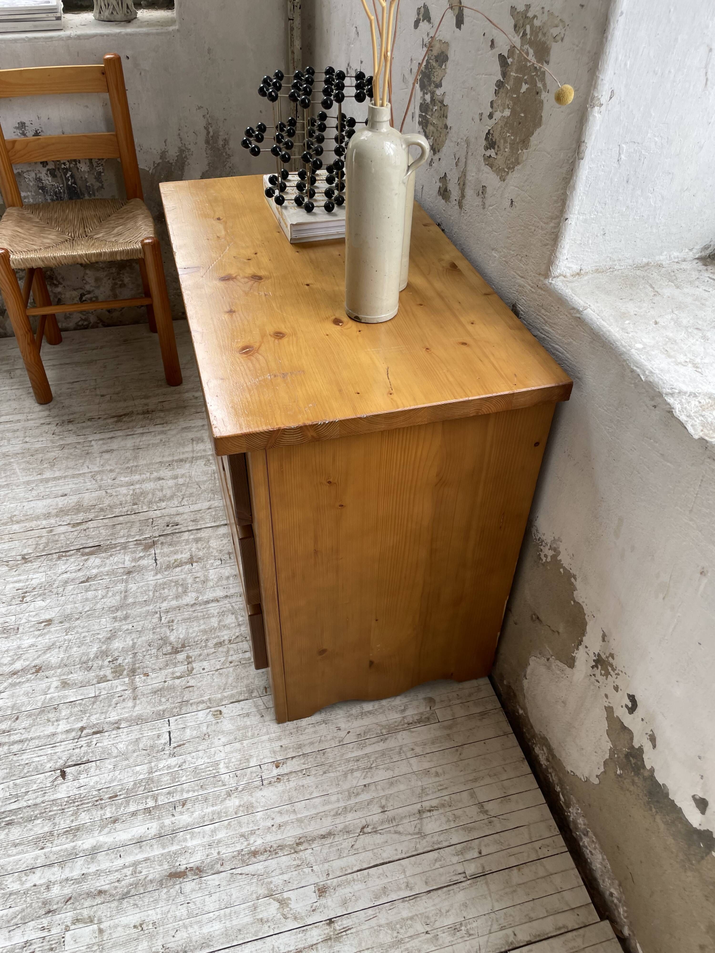 80s pine chest of drawers, mountain furniture