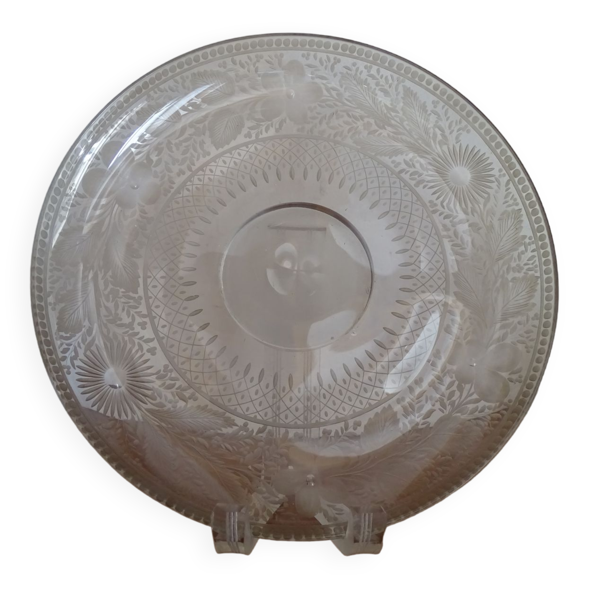 Plate with crystal heel engraved Saint Louis / Baccarat 19th century - 21.5 cm