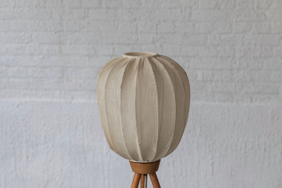 Tripod cocoon floor lamp in wood and lace, Danish design, 1960