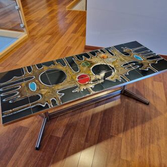 Ceramic coffee table