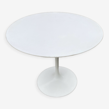 Table d'Eero Saarinen pour Knoll
