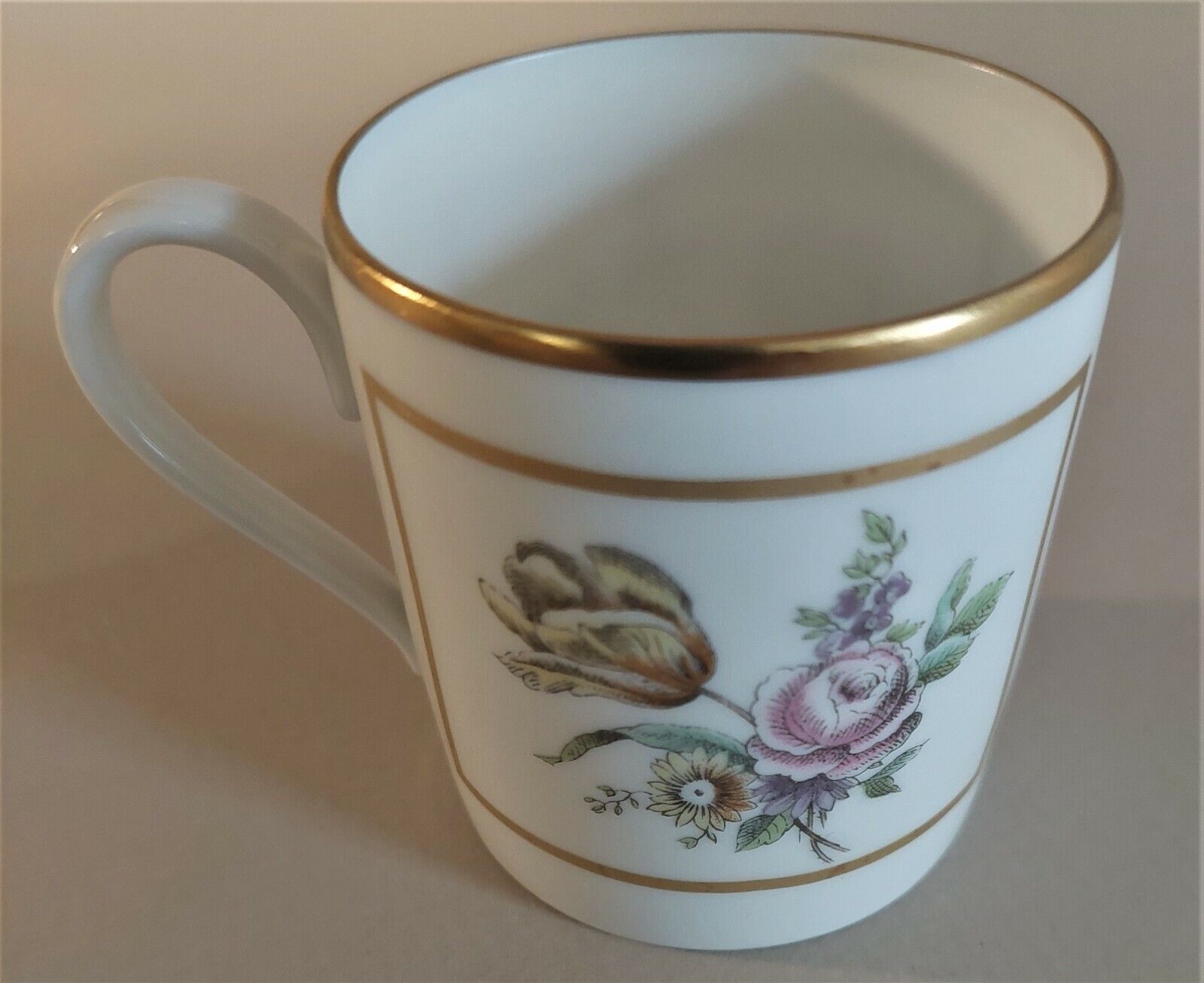 Cups series of six porcelain Hutschenreuther Selb Germany