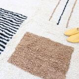 Berber rug in pure wool, size 200 x 250 cm