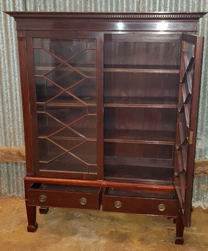 England vitrine in acajou in 2 parties - ports a croisillons