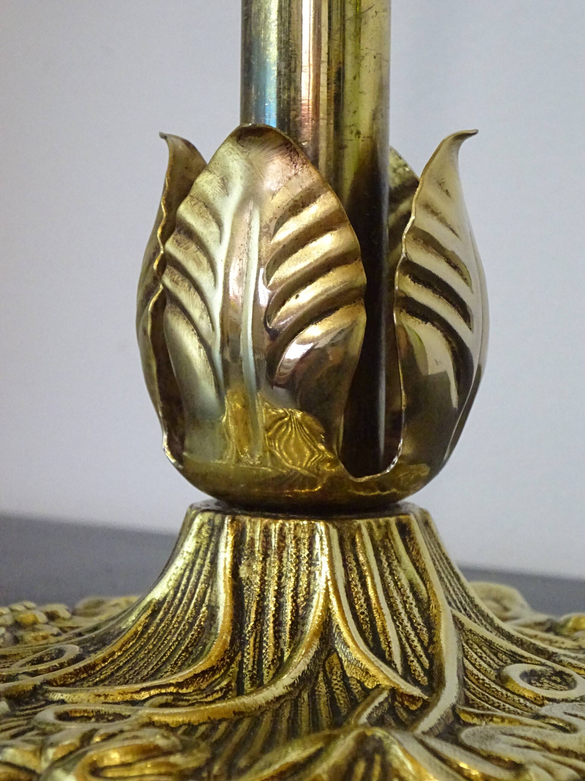 Bronze swan neck lamp, silk shade.