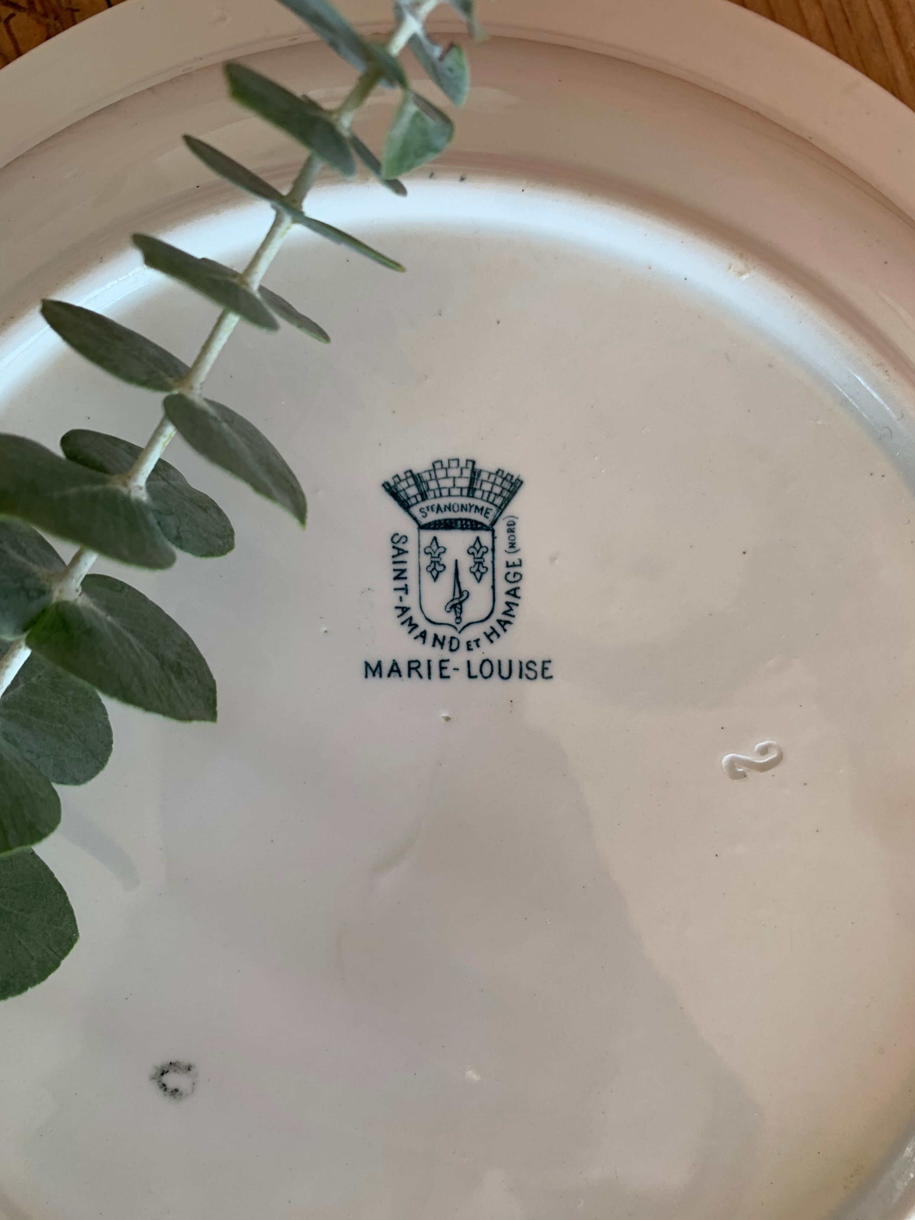 Round dish st Amand and Hamage "Marie-Louise"