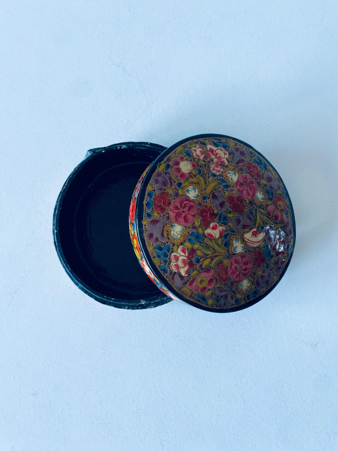 Indian papier-mâché box