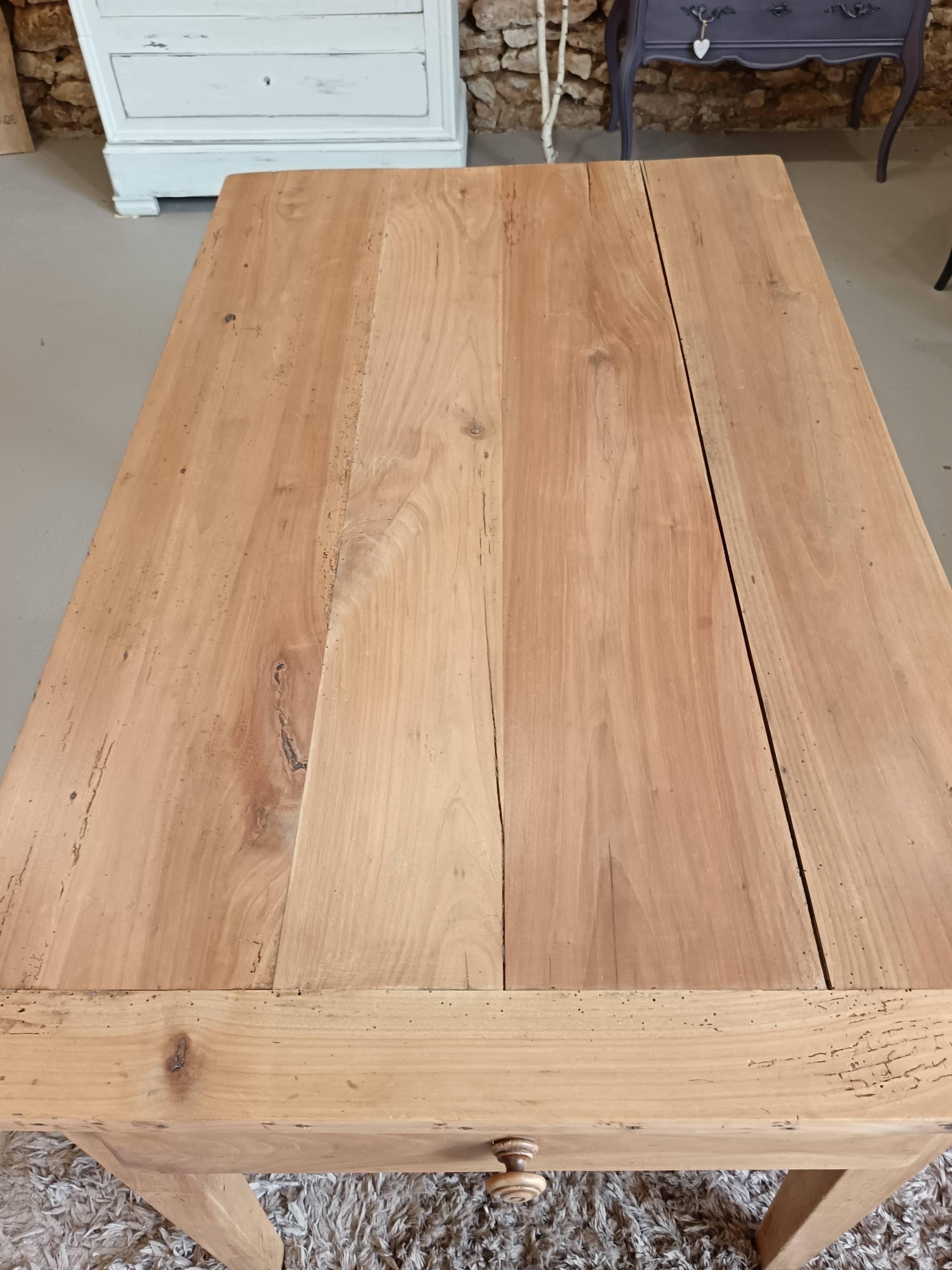 Beautiful farmhouse table - desk