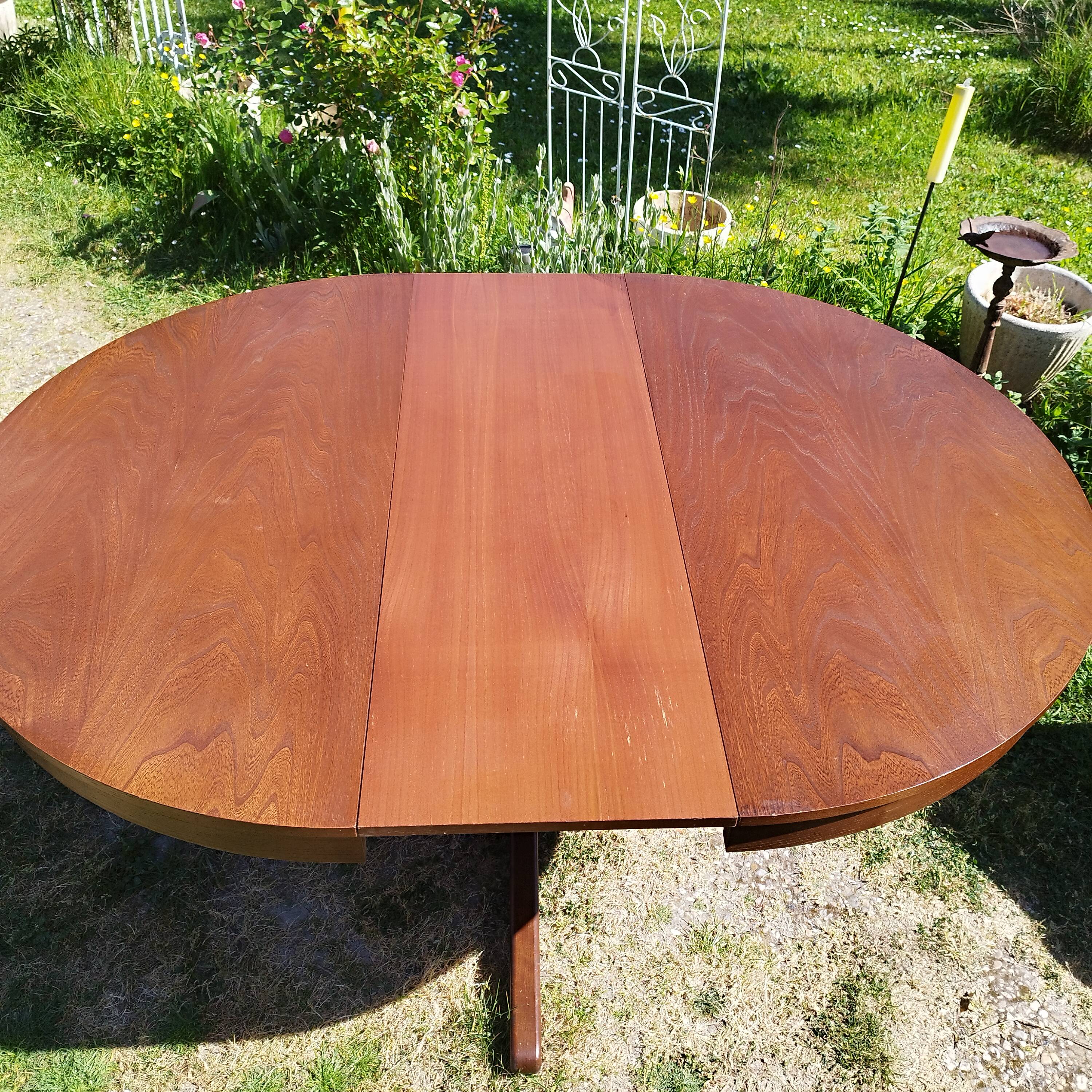 Vintage Kofod Larsen table