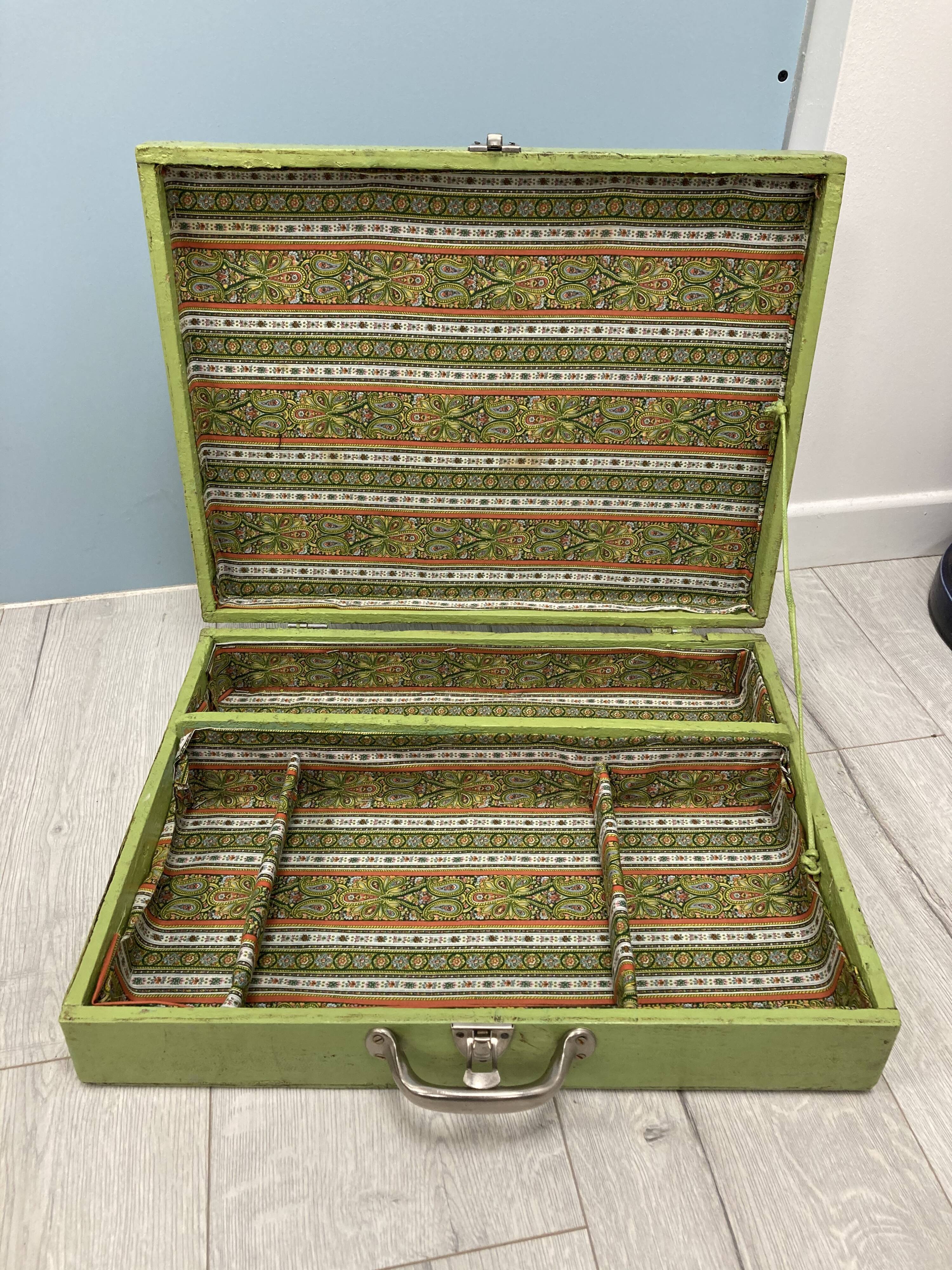 Green painter's case