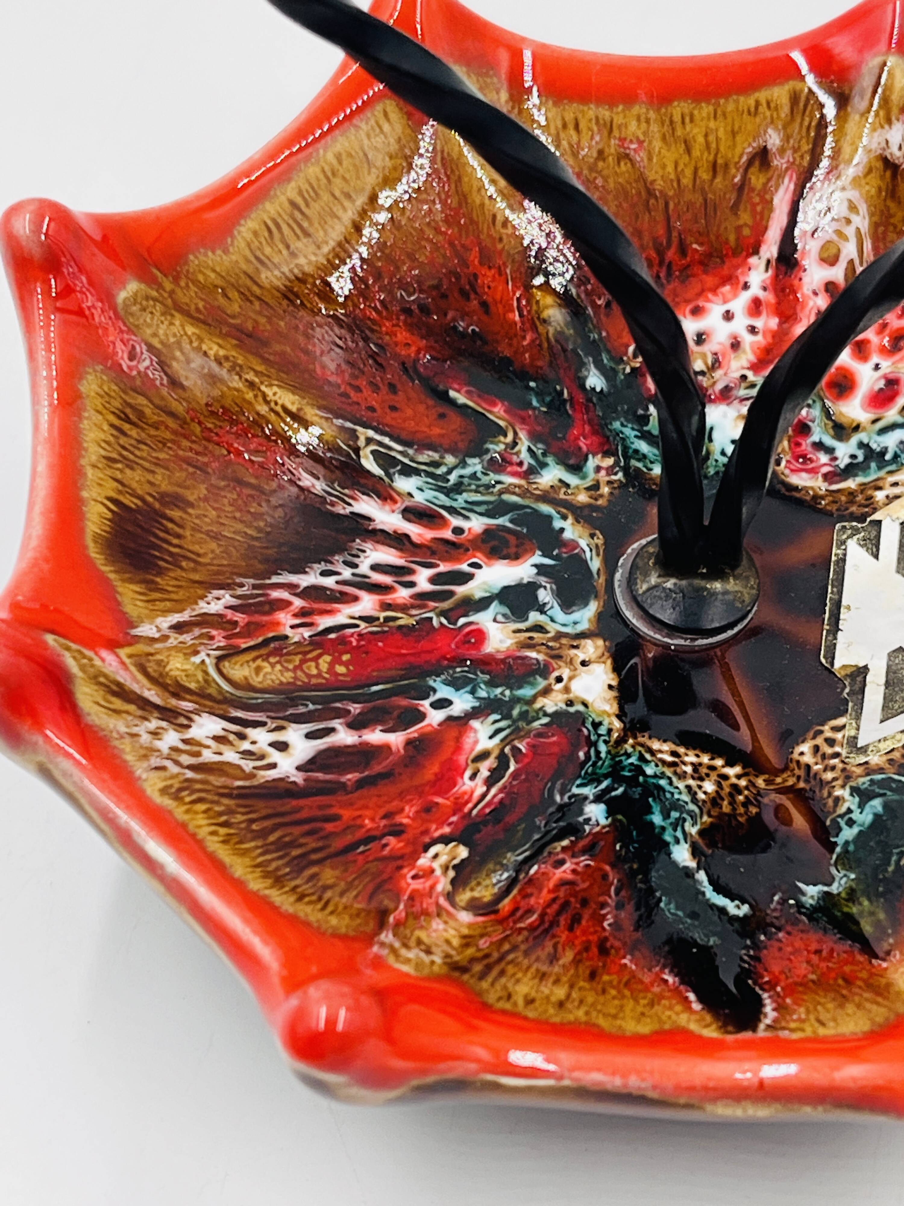 Vallauris aperitif umbrella server