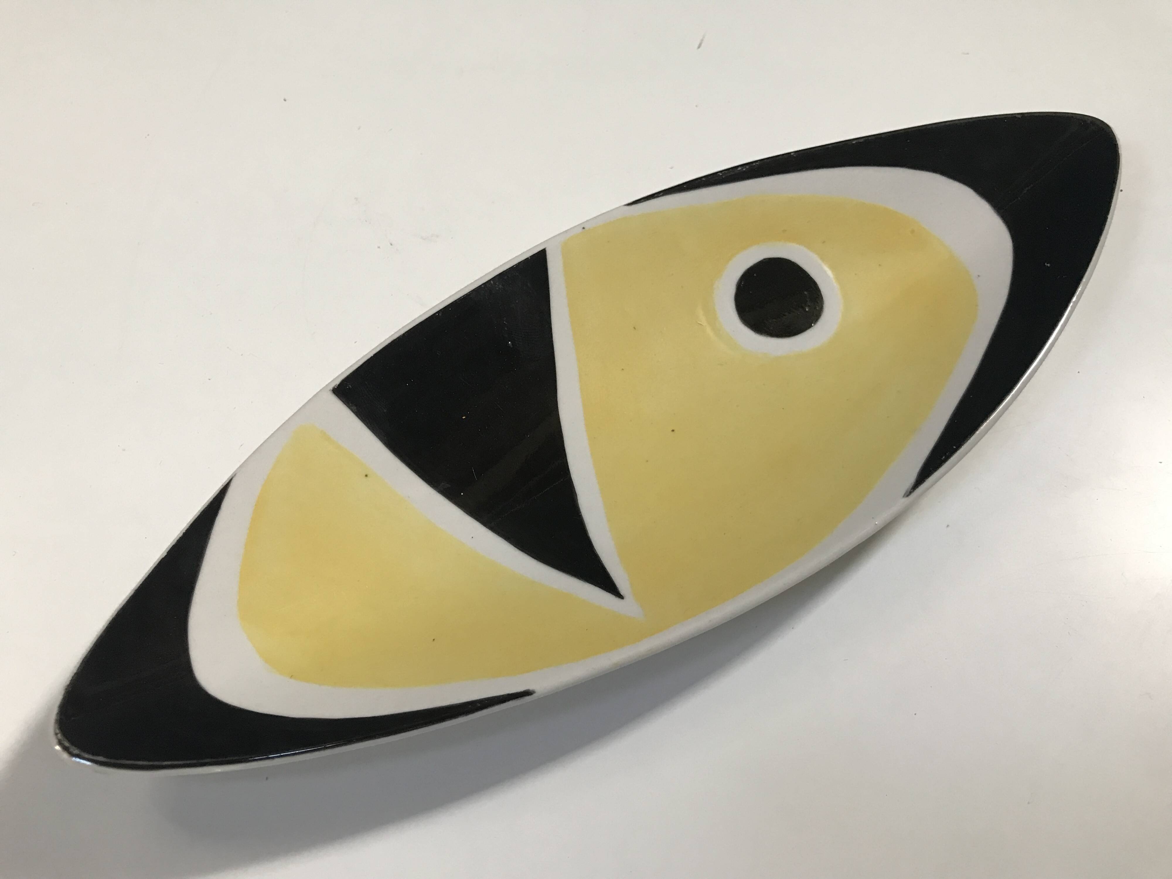 Dish • Vintage Centerpiece • “9736” • Kovács István • Zsolnay • 1962