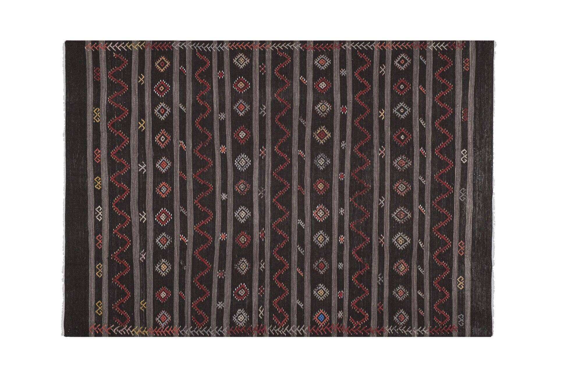 Vintage Turkish kilim, handwoven, 227x324 cm.