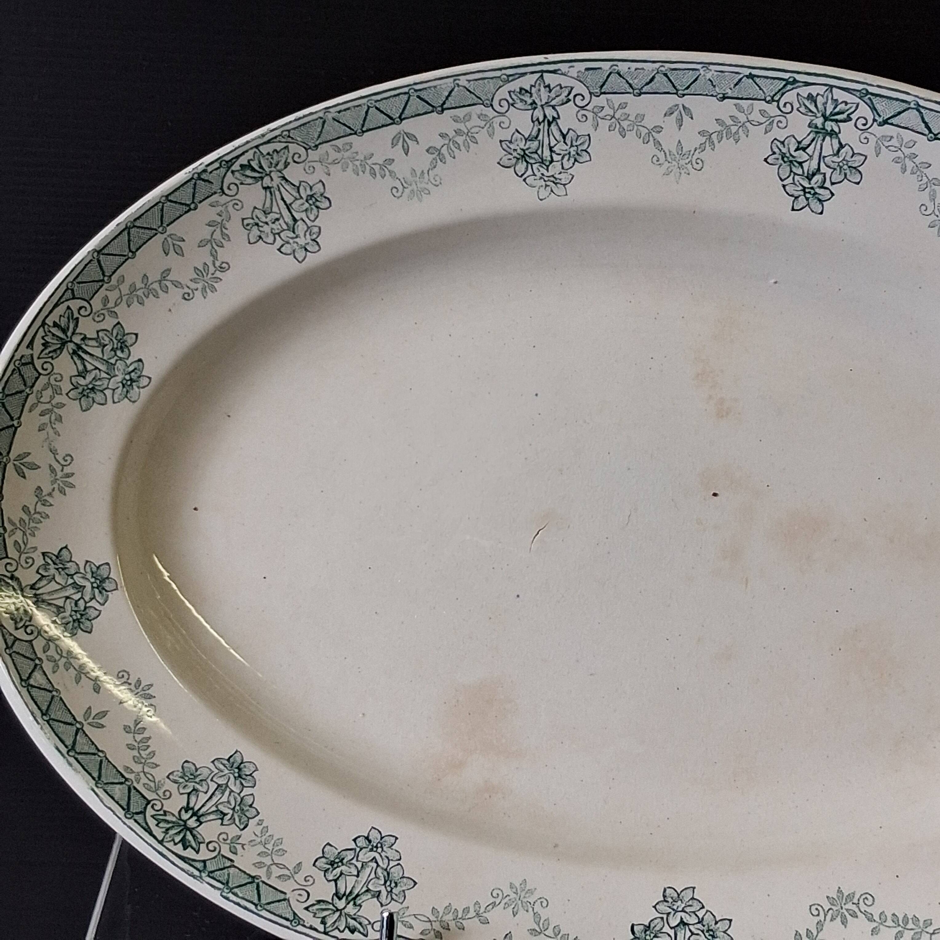 Old ironstone plate from St Amand, model "Cahors", in good condition.