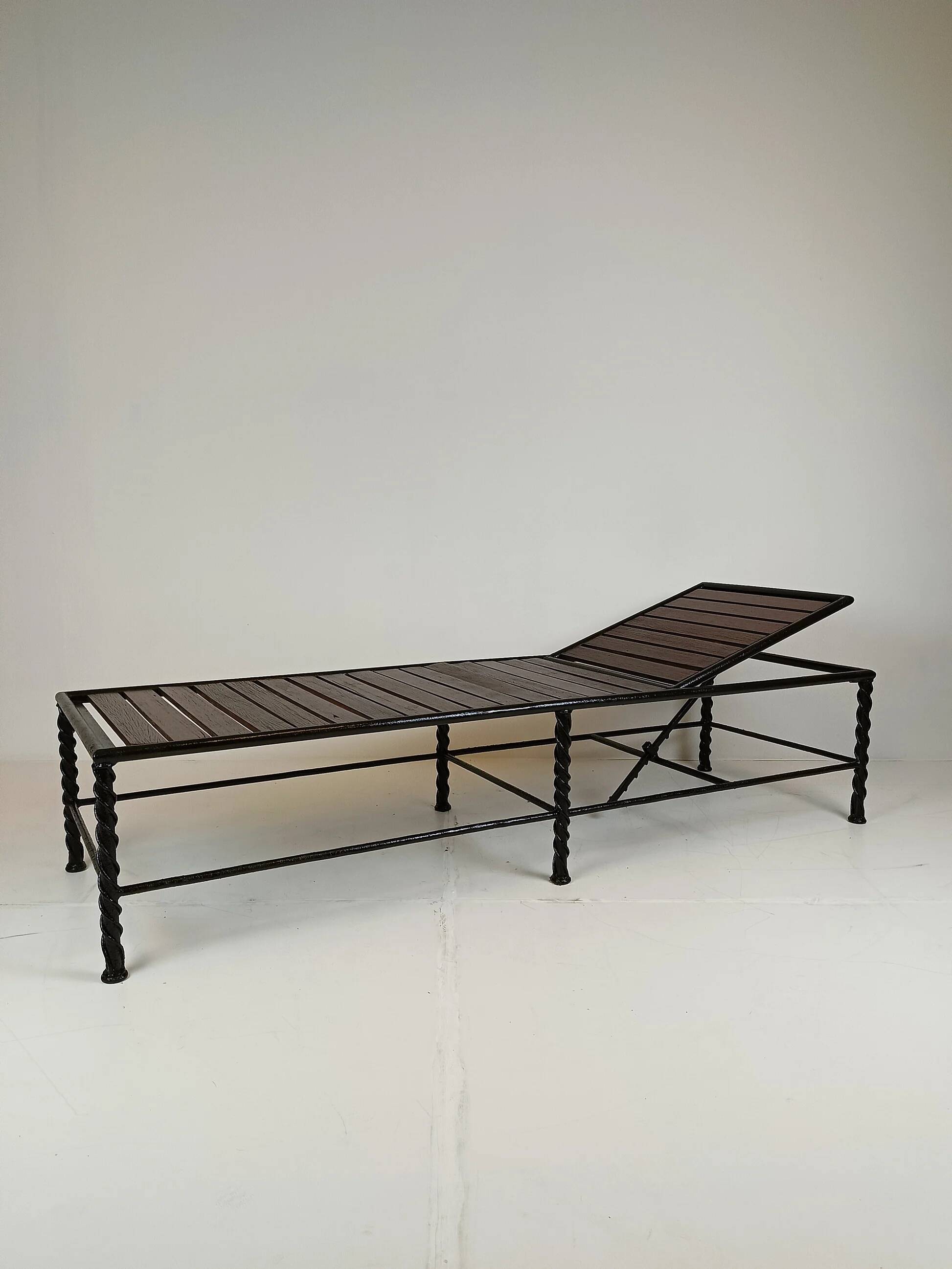 Classic Italian daybed (1)