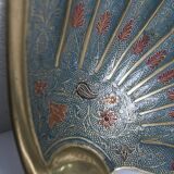 Shell cup in enameled brass