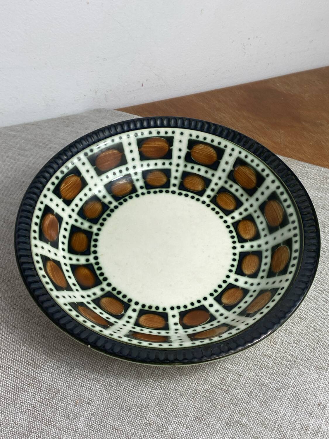 Boch Belgium round serving dish