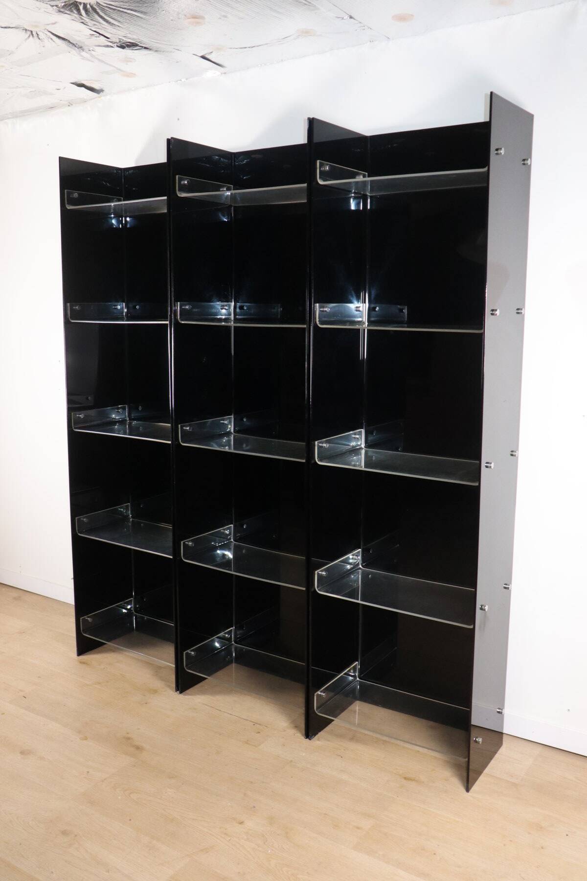 Vintage Space Age bookshelf in black and clear plexiglass – 1970
