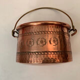 Red copper cauldron