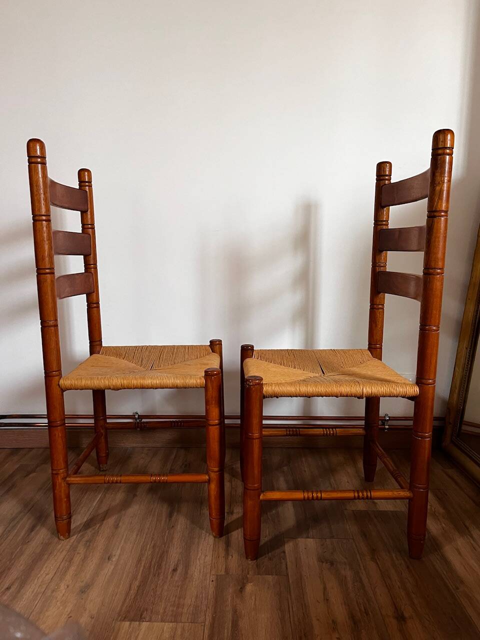 Paire de chaises bois