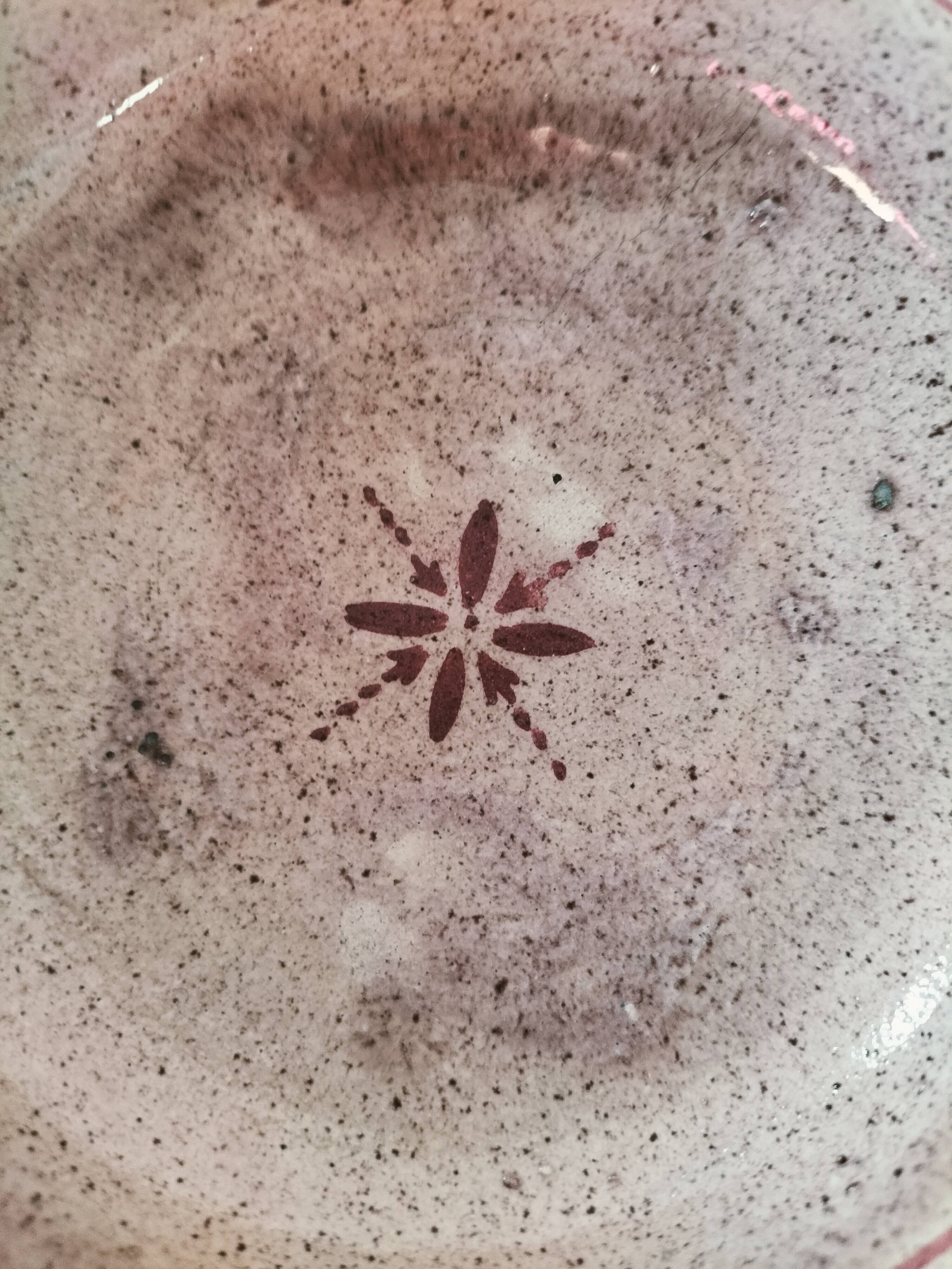 Pair of bowls signed A. Serghini