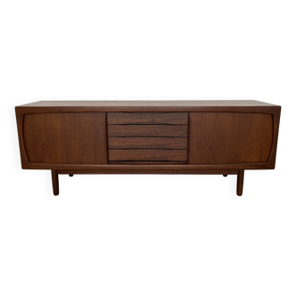Buffet en teck du milieu du siècle par Johannes Andersen pour Uldum Mobelfabrik, années 1960