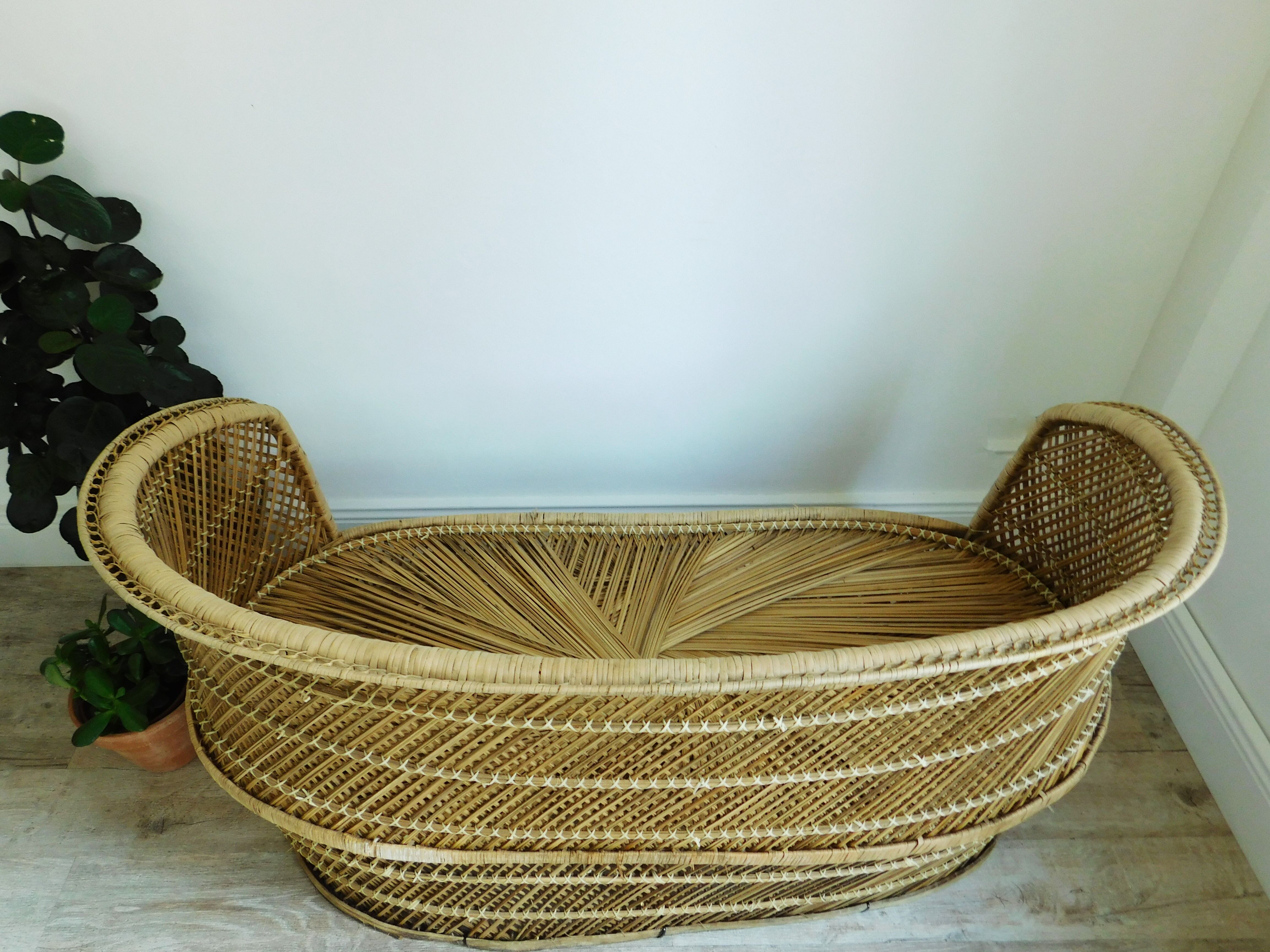 Banquette thaïlandaise type fauteuil Emmanuelle