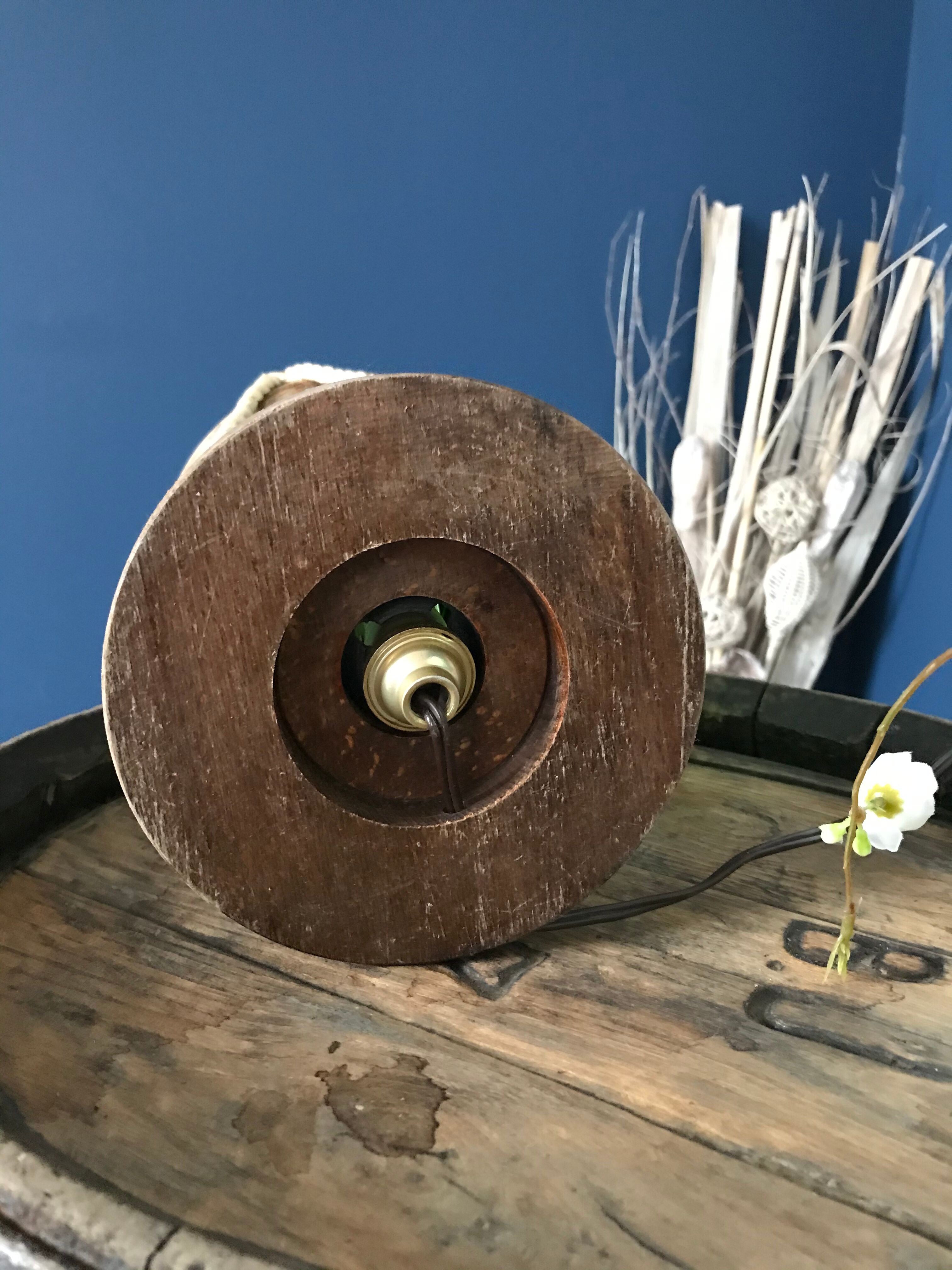 Lampe à poser type lanterne boule de pêcheur verte