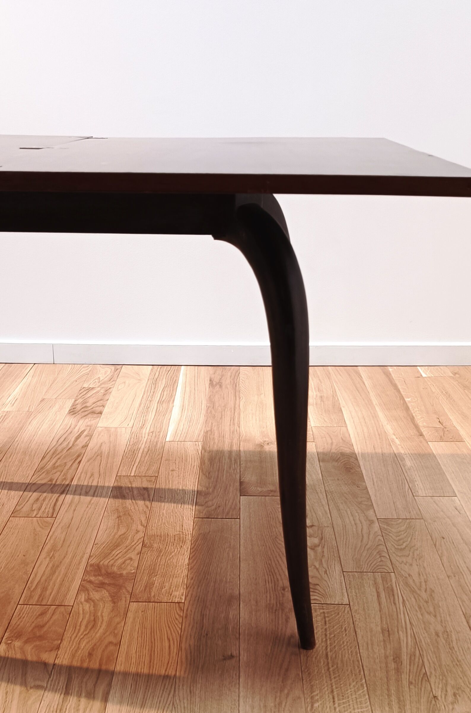 Vintage wallet table