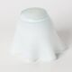 petit vase mouchoir en opaline blanche