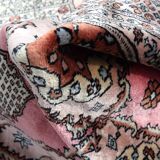 Oriental rug from Pakistan: 1.83 X 2.75 meters. Handmade