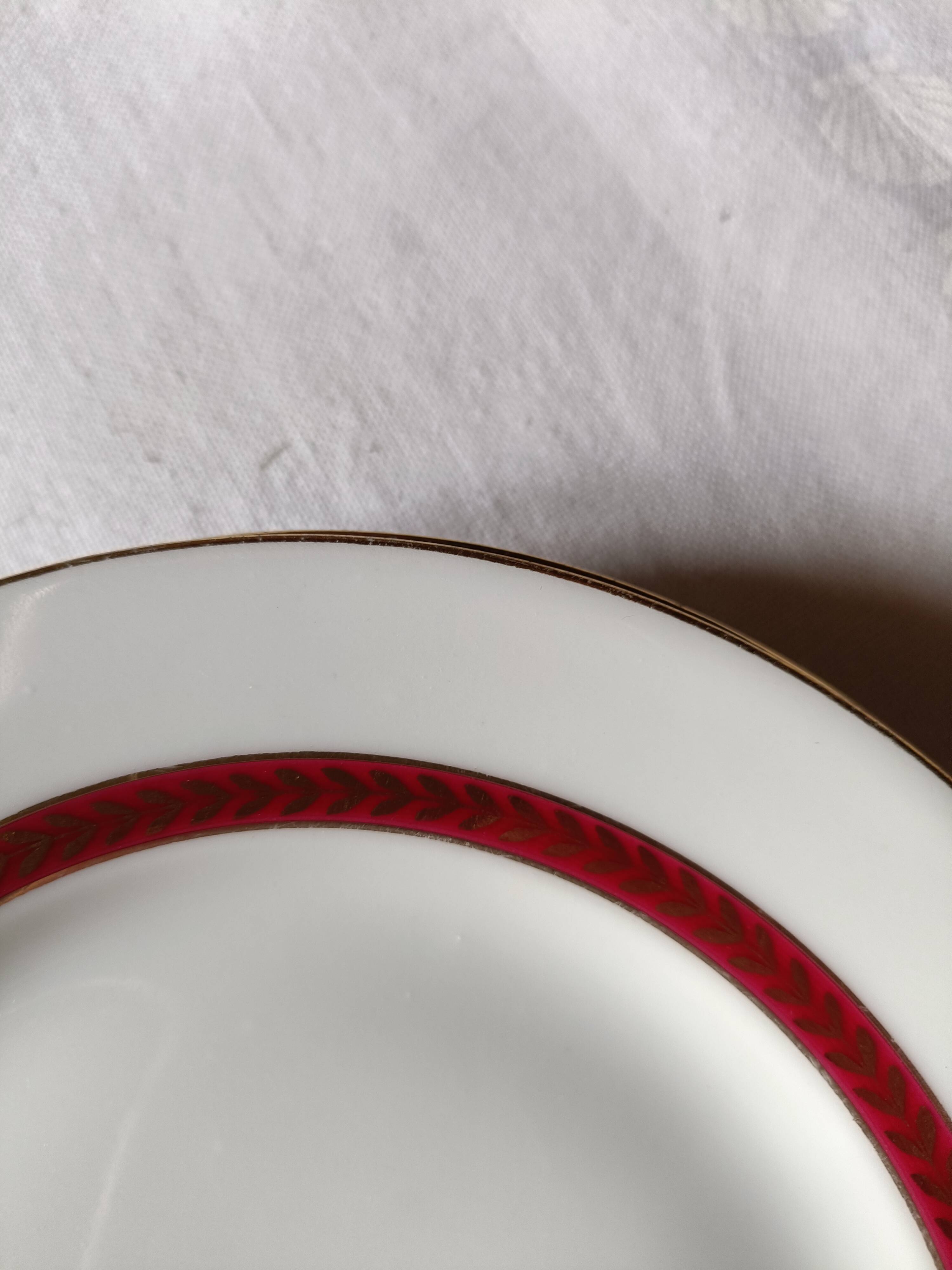 Limoges cake dish and its 6 dessert plates