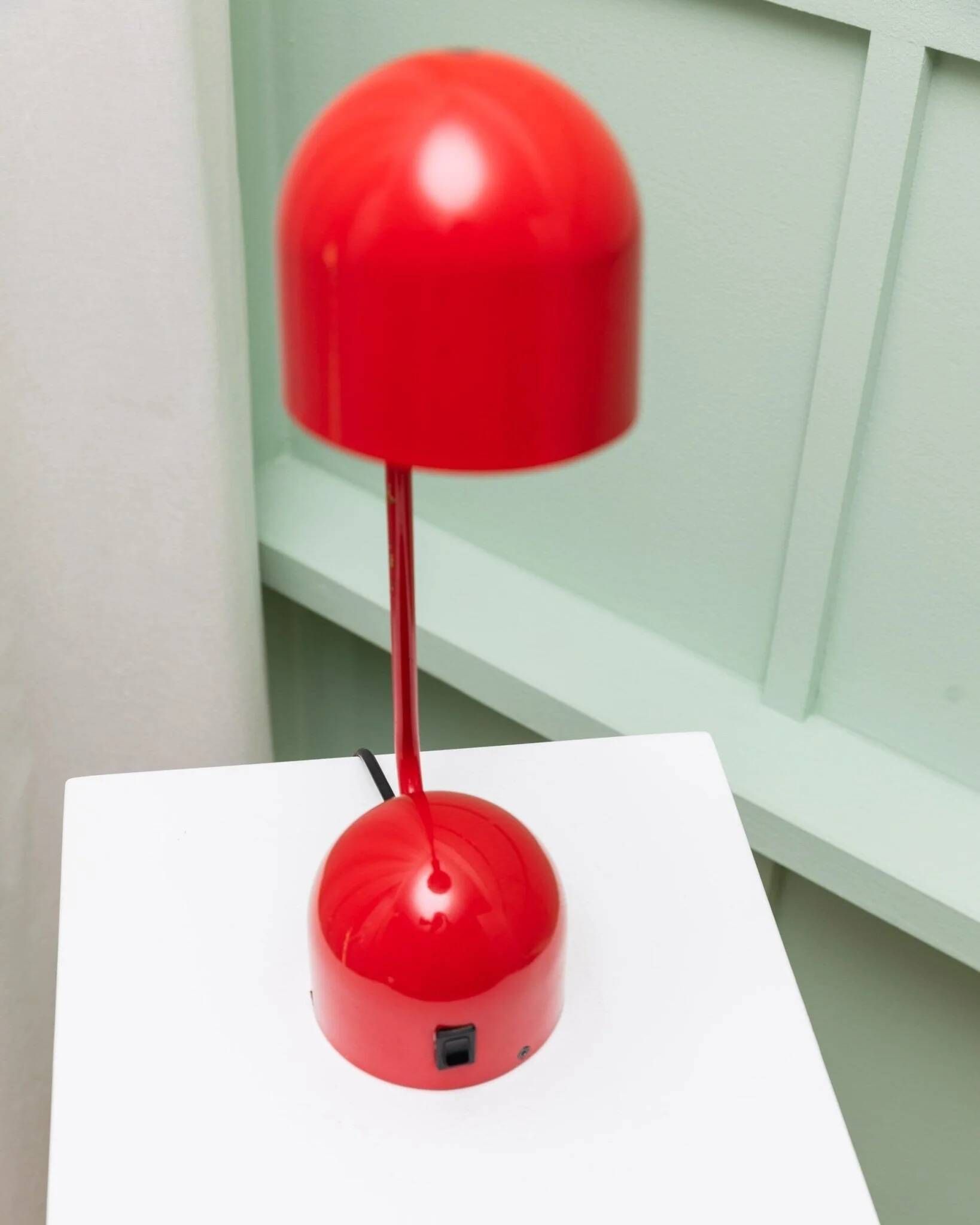 Red painted-metal desk lamp by Barbieri & Marianelli for Tronconi, 1980s Italian Memphis Postmodern design