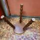 Tabouret tripode en bois