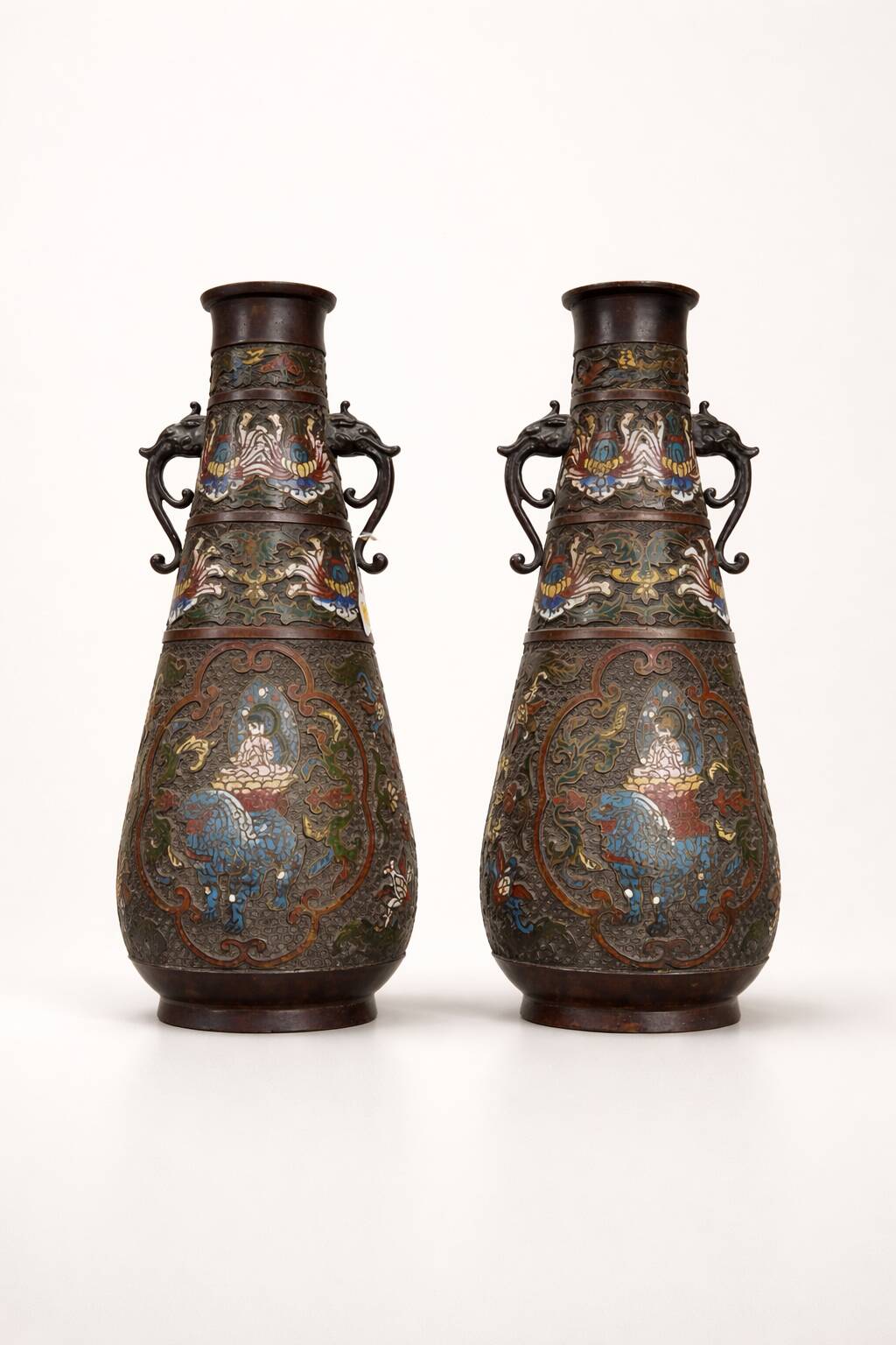 Set de 2 vases chinois anciens en cloisonné. Bronze
