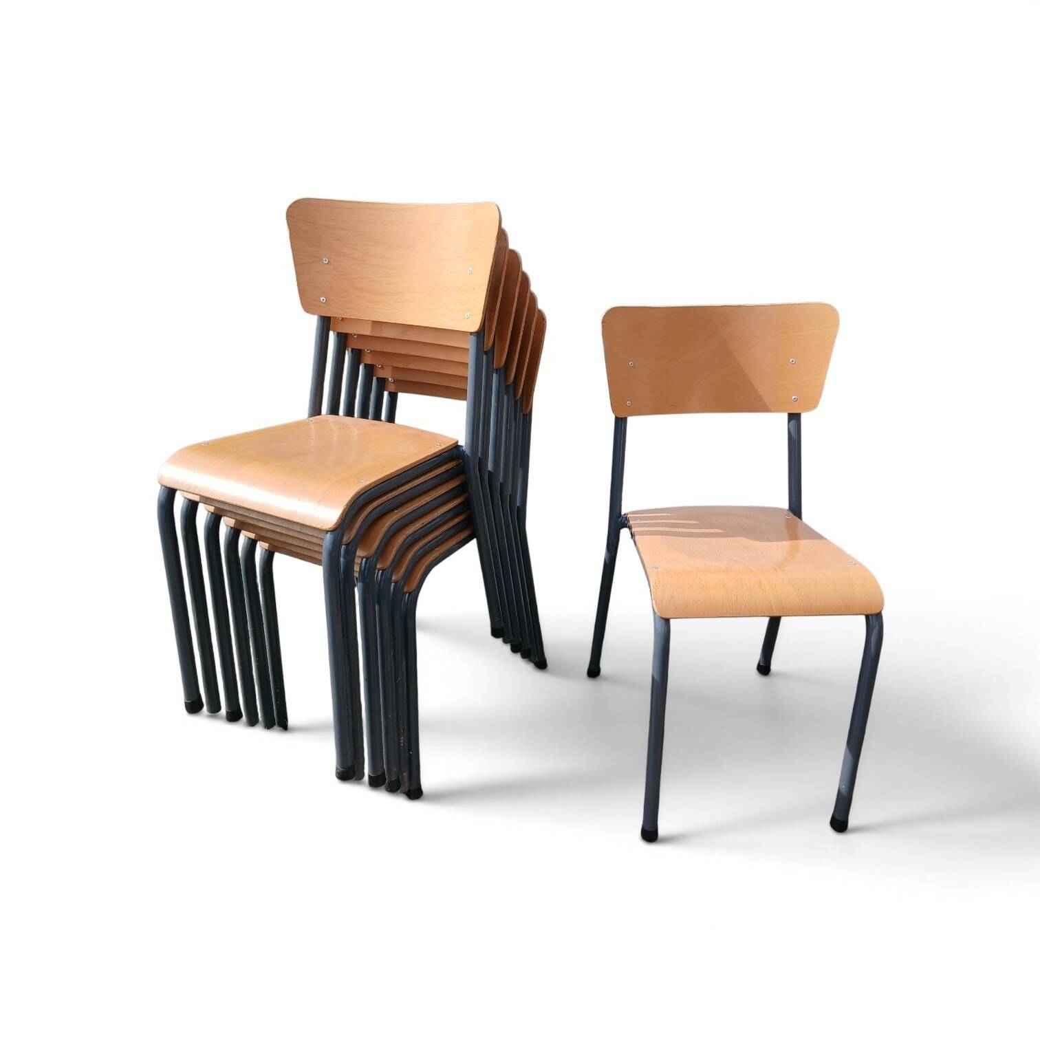 Chaises d'écoliers