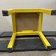 Chaise postmoderne Memphis jaune et bleu style Michele de Luchi