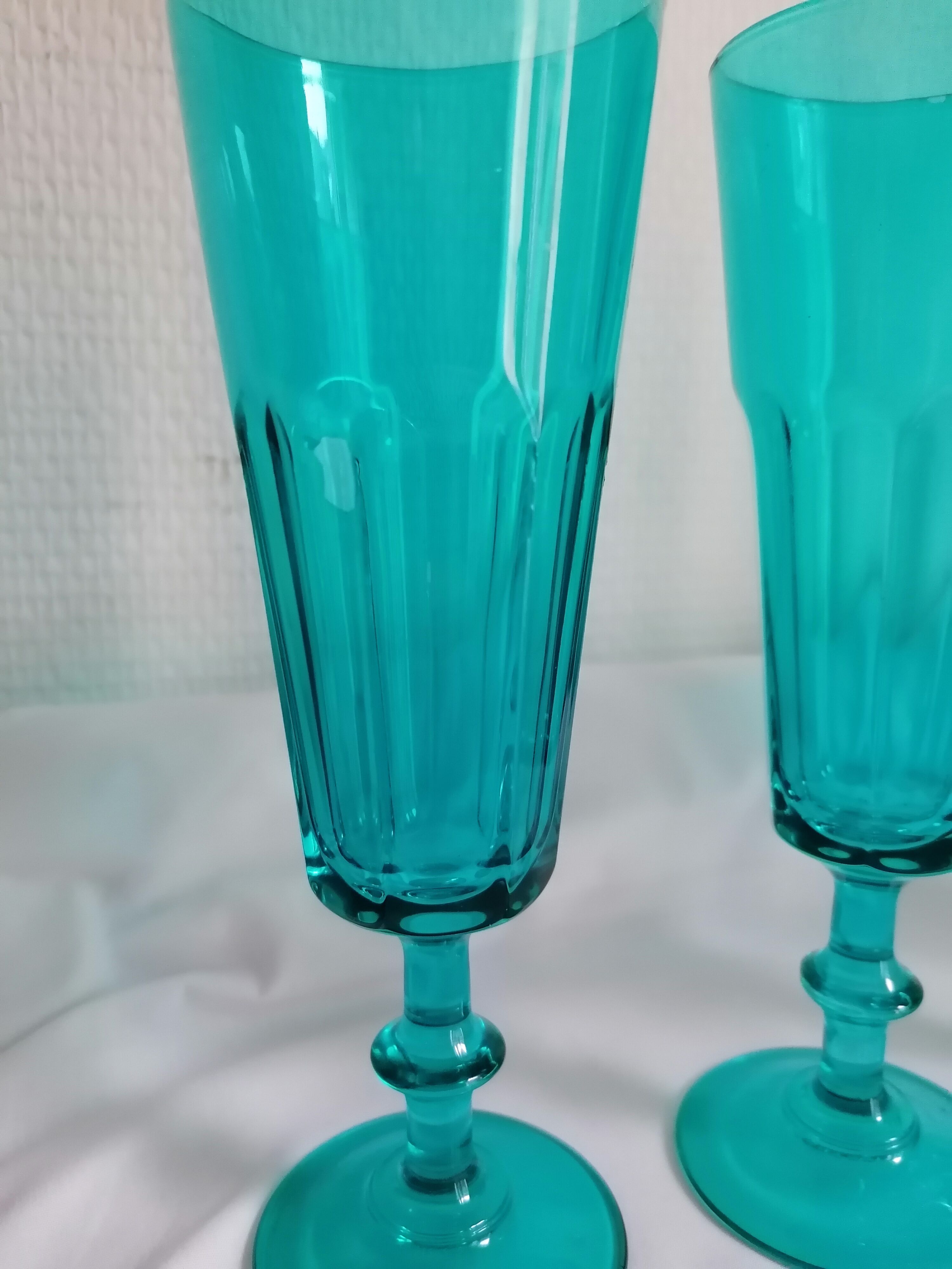 Lot of 4 glasses