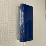 Applique à volet pivotant moderniste