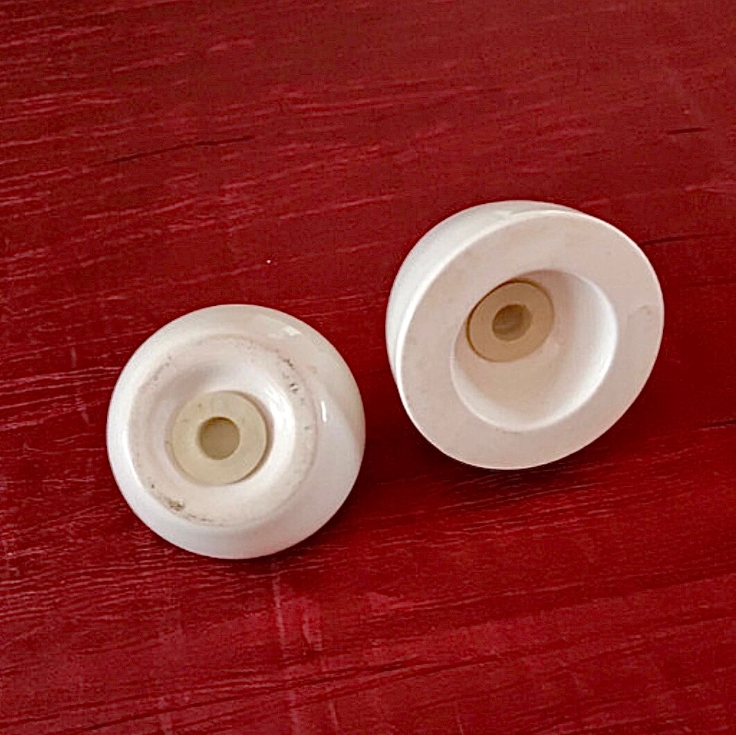 Salt and pepper shaker