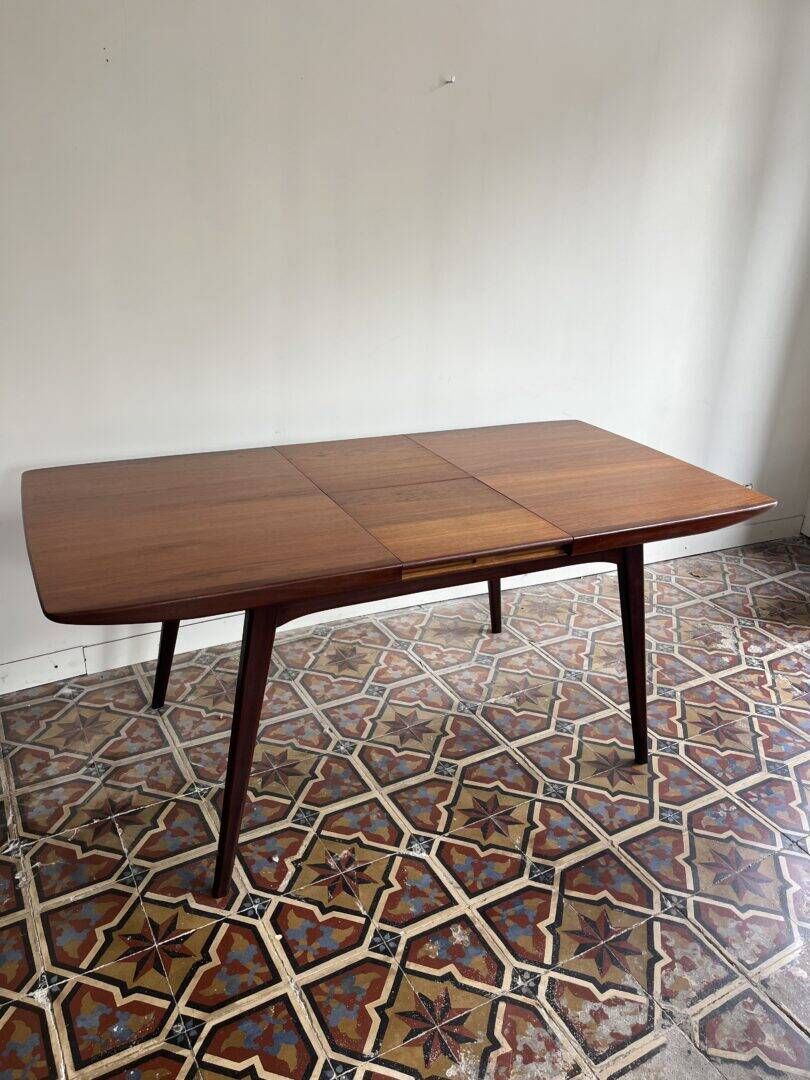 'Milaan' extendable dining table – L. Van Teeffelen for WEBE