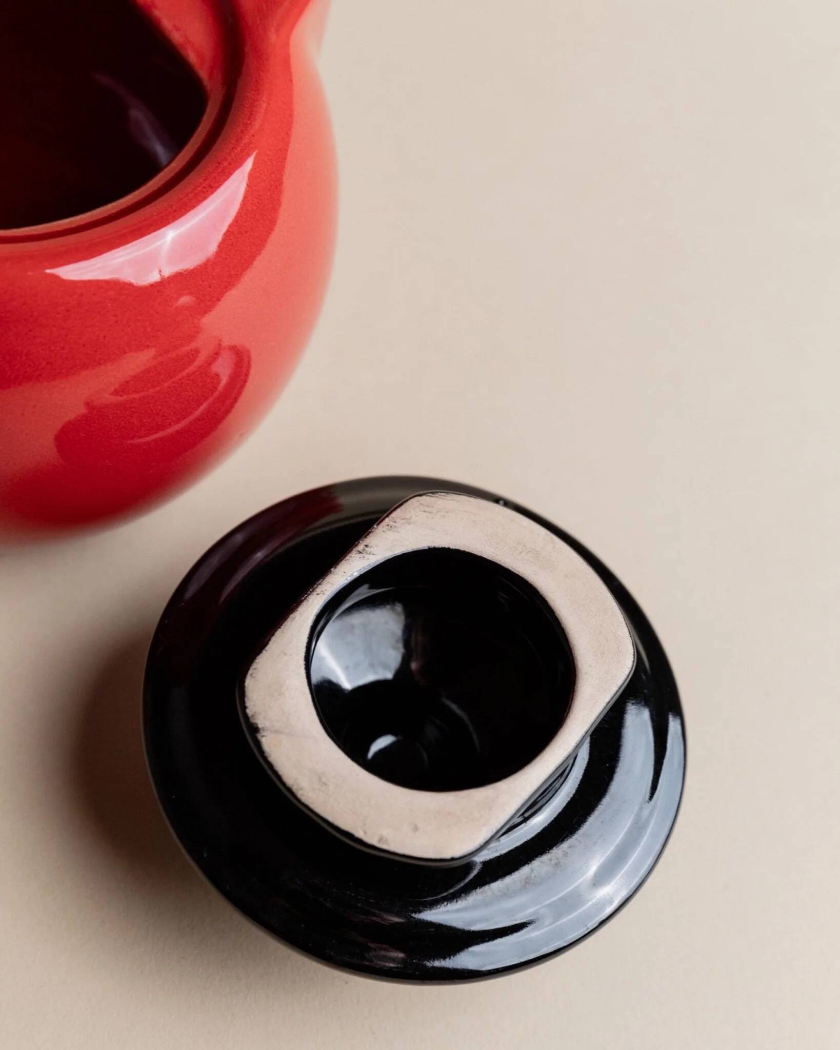 Vintage Red Ceramic Moka Maker by Caffe Cellana, Italy – 1980s Pop Art Design, For Multiple Coffees