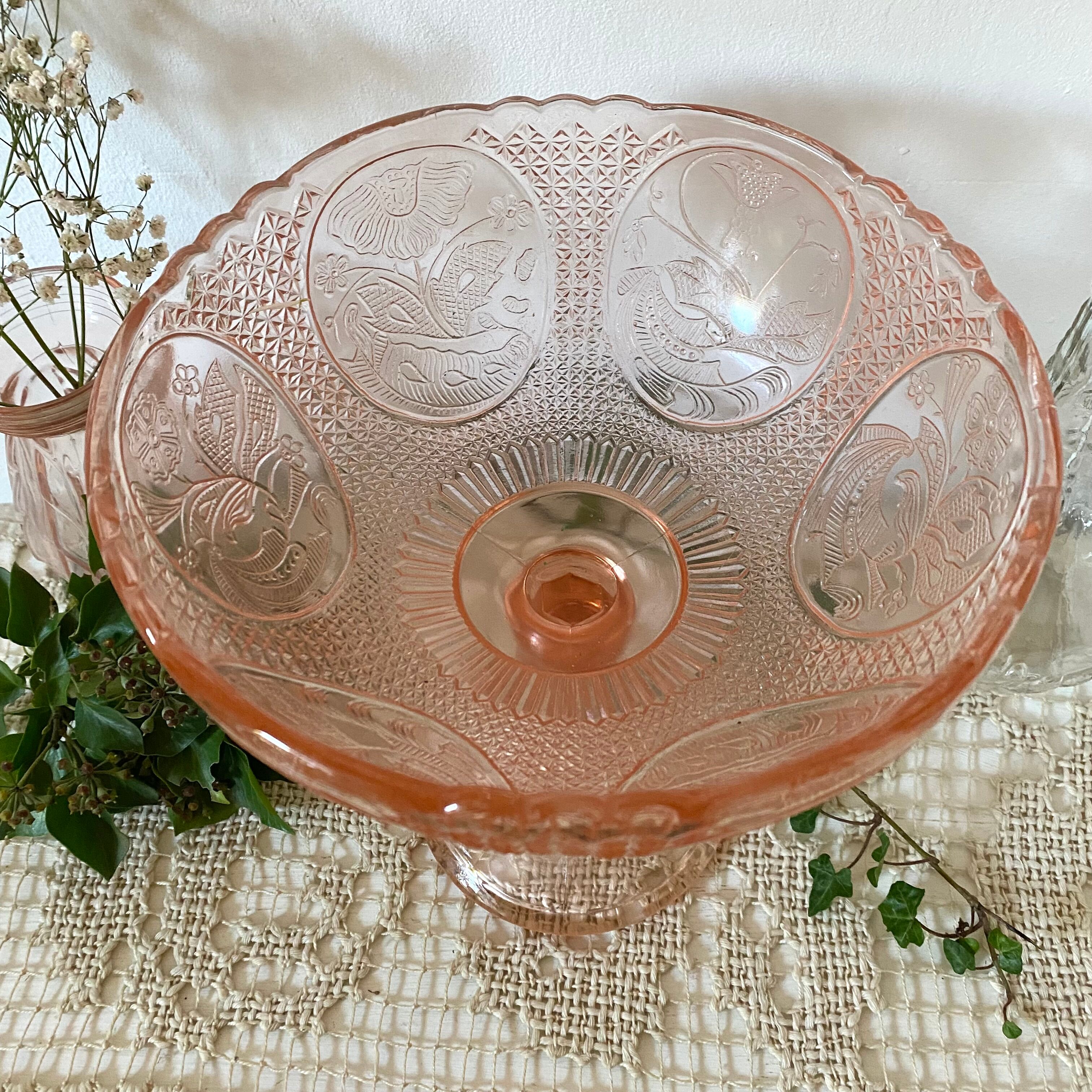 Glass fruit cup