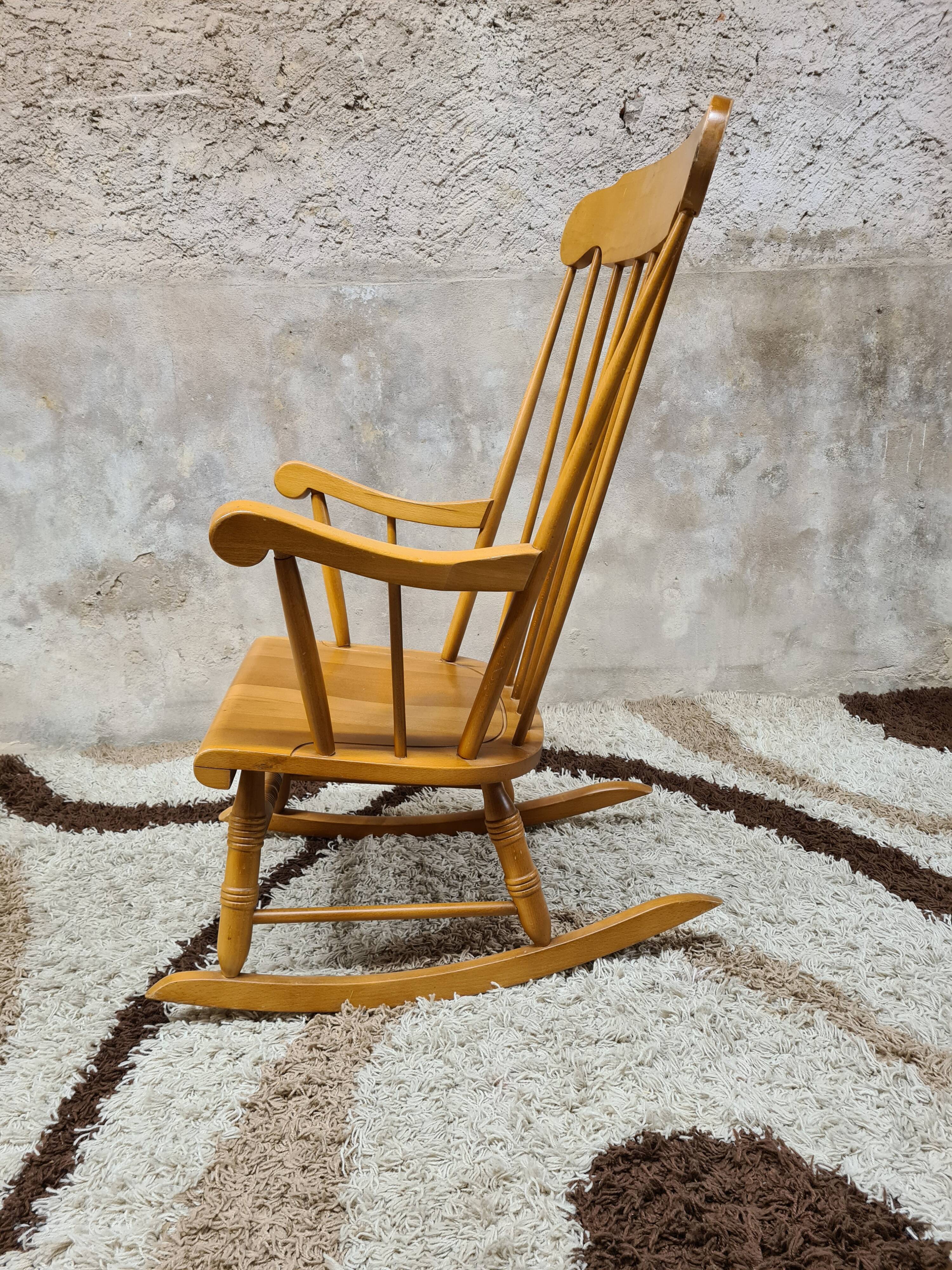 Rocking-chair scandinave 1970 vintage