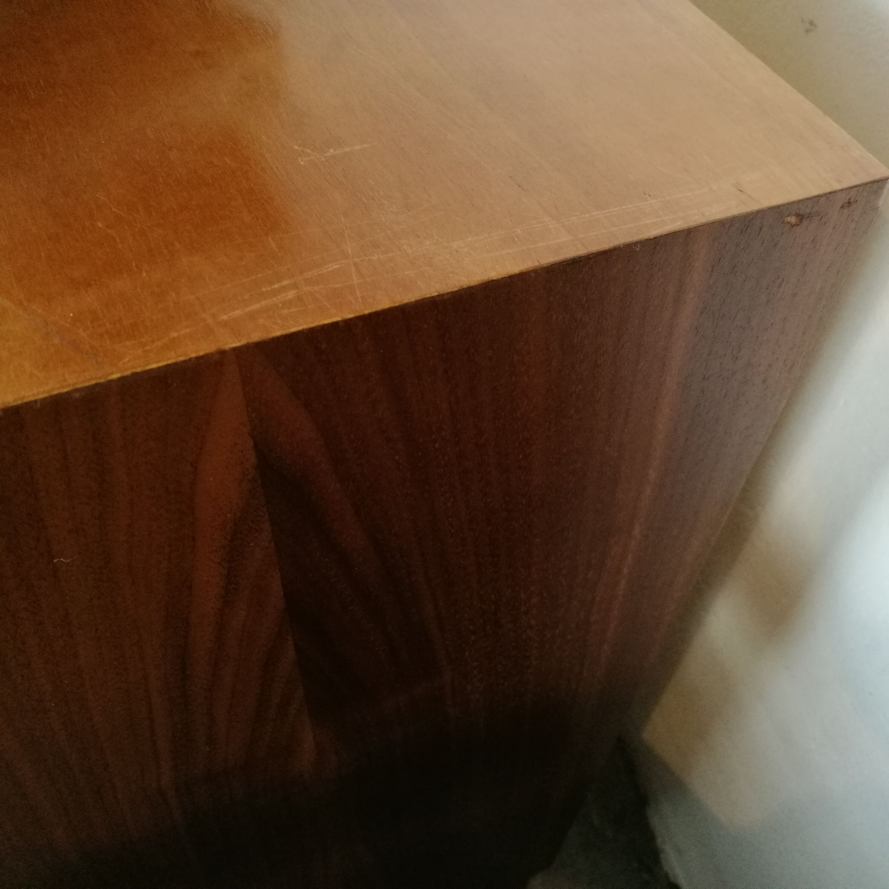 Modernist-style box buffet